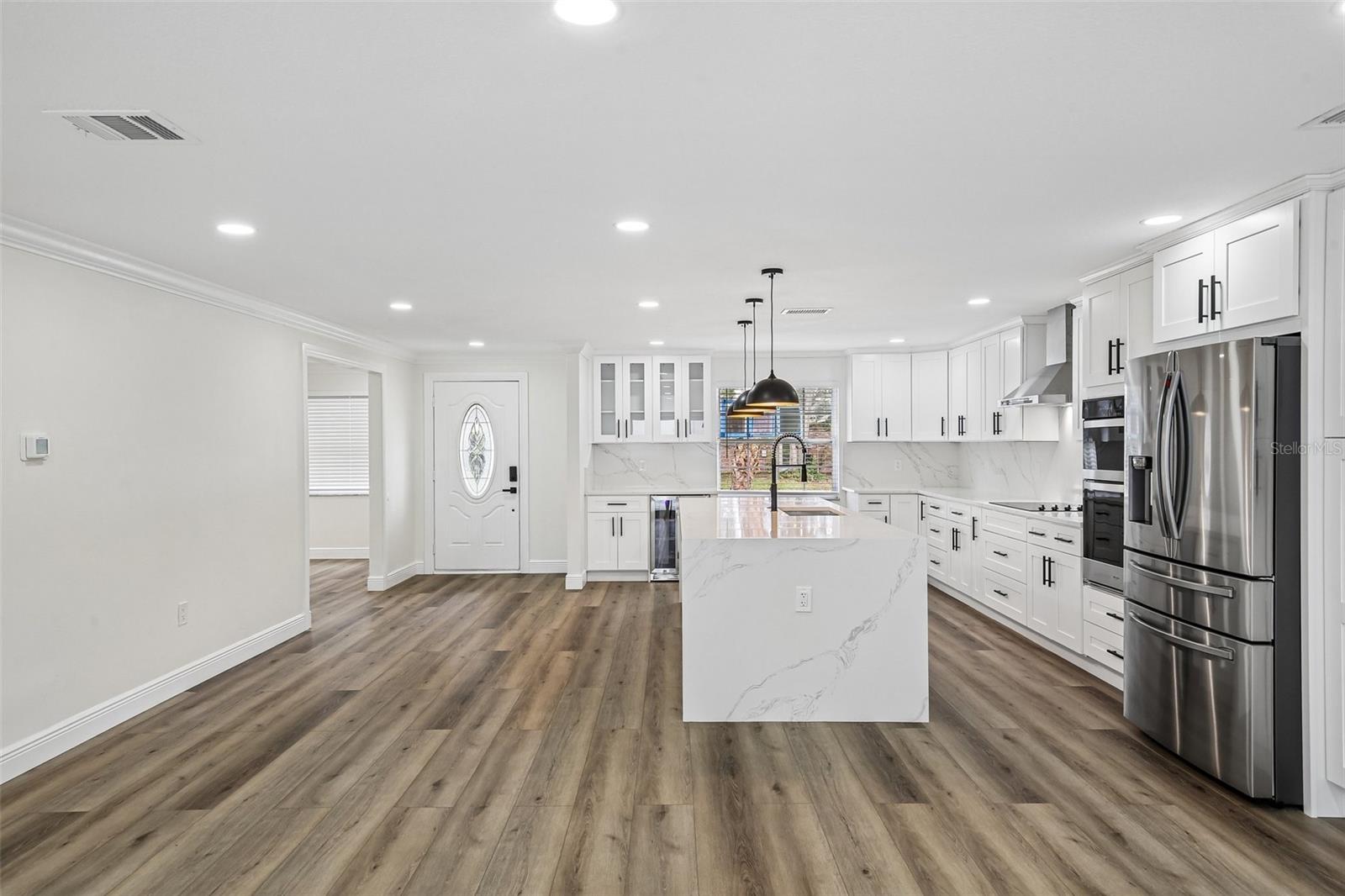2230 ALBRIGHT DR — photo 9