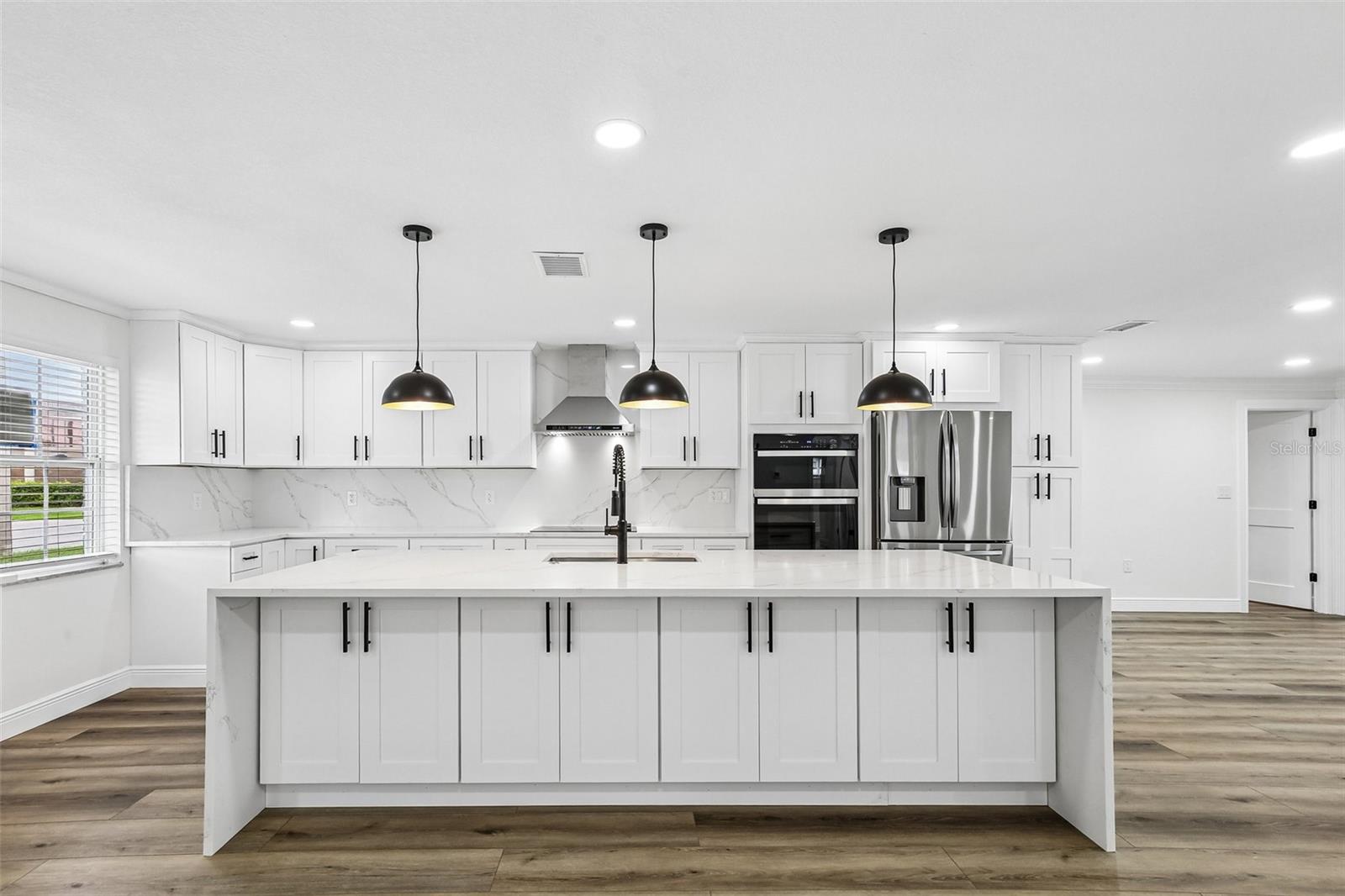 2230 ALBRIGHT DR — photo 4