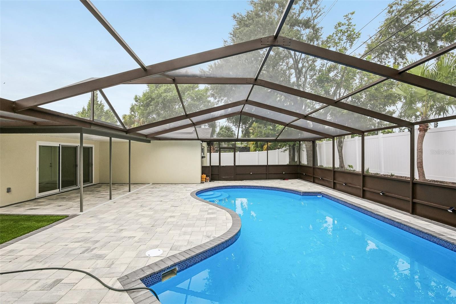 2230 ALBRIGHT DR — photo 32