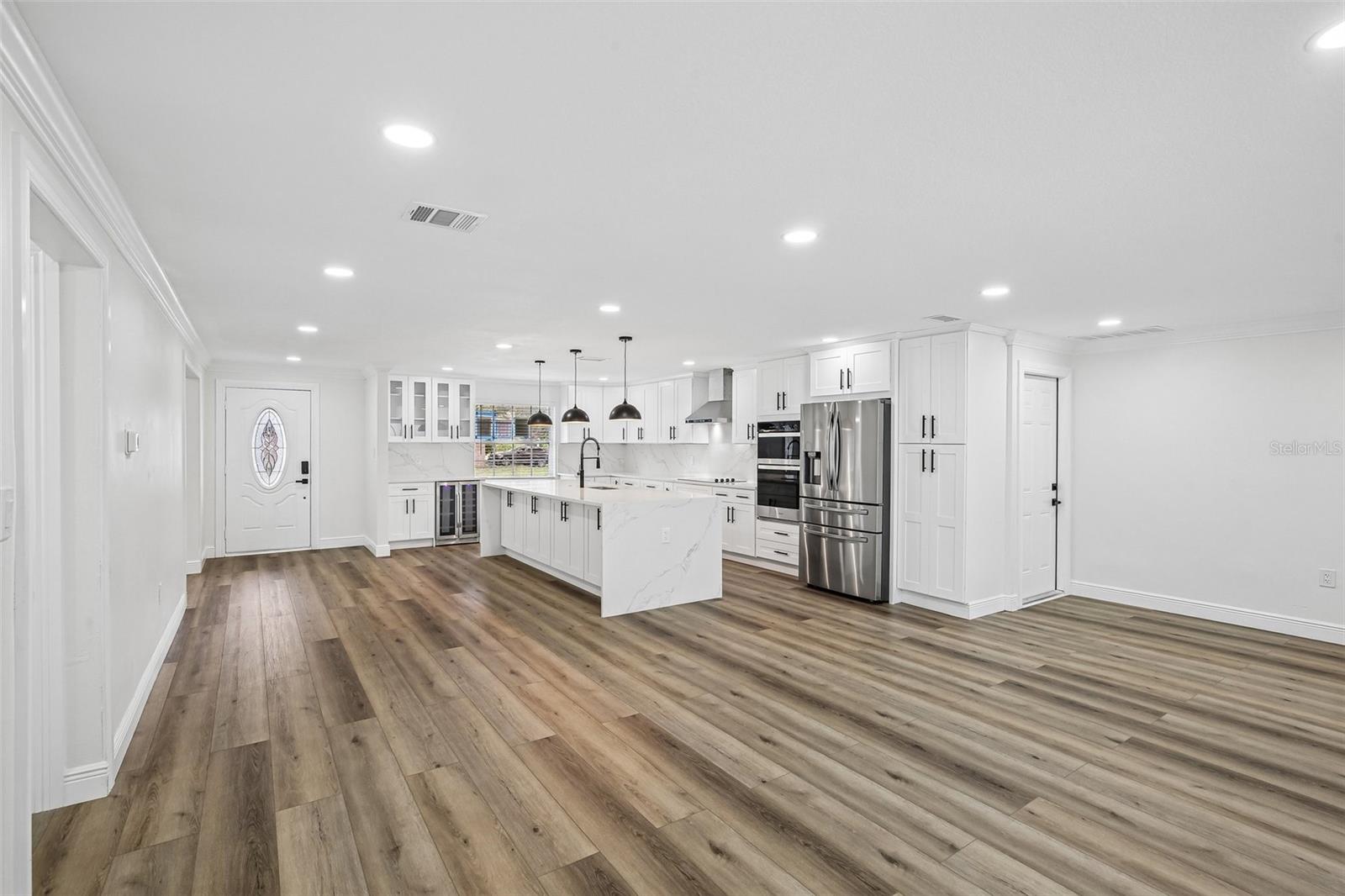 2230 ALBRIGHT DR — photo 8