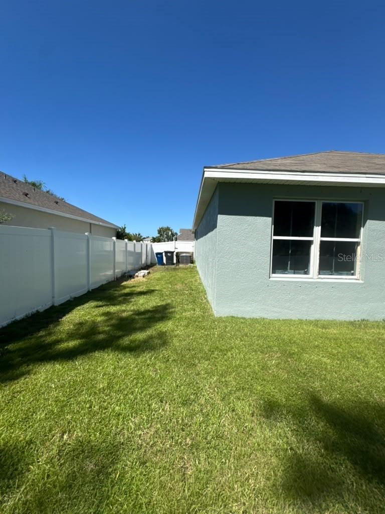 7023 57TH TER E — photo 29