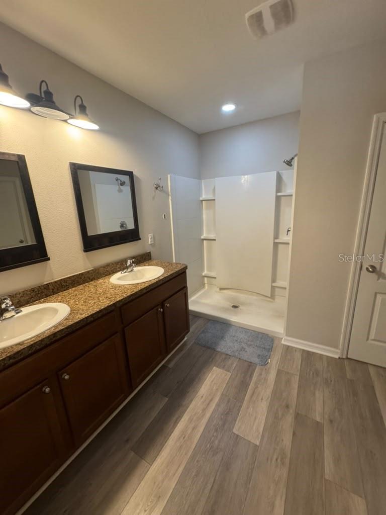 7023 57TH TER E — photo 18