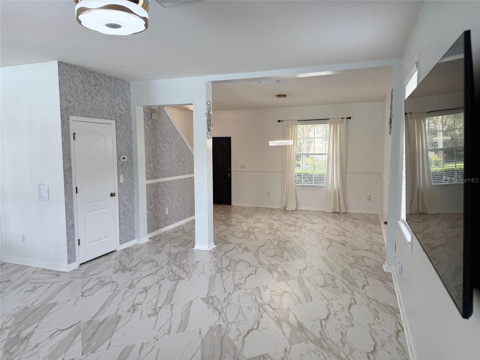 12236 FAIRLAWN DR — photo 11