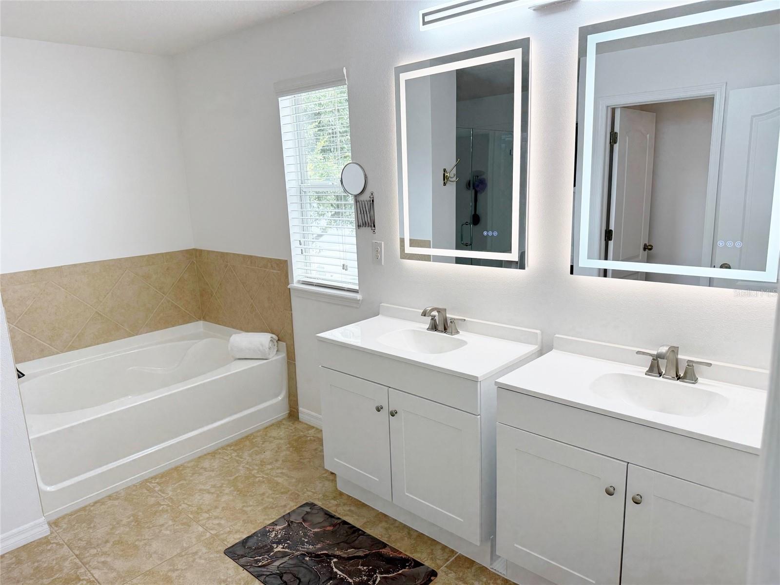 12236 FAIRLAWN DR — photo 30