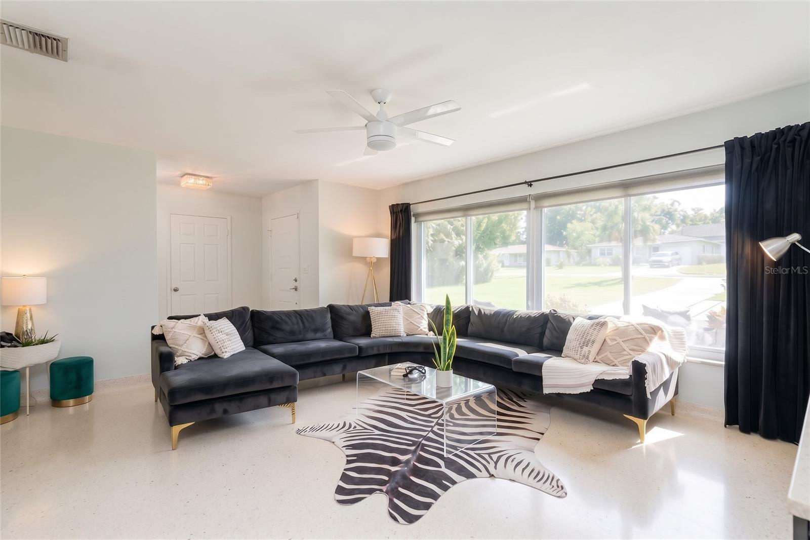 7308 N OLA AVE — photo 10