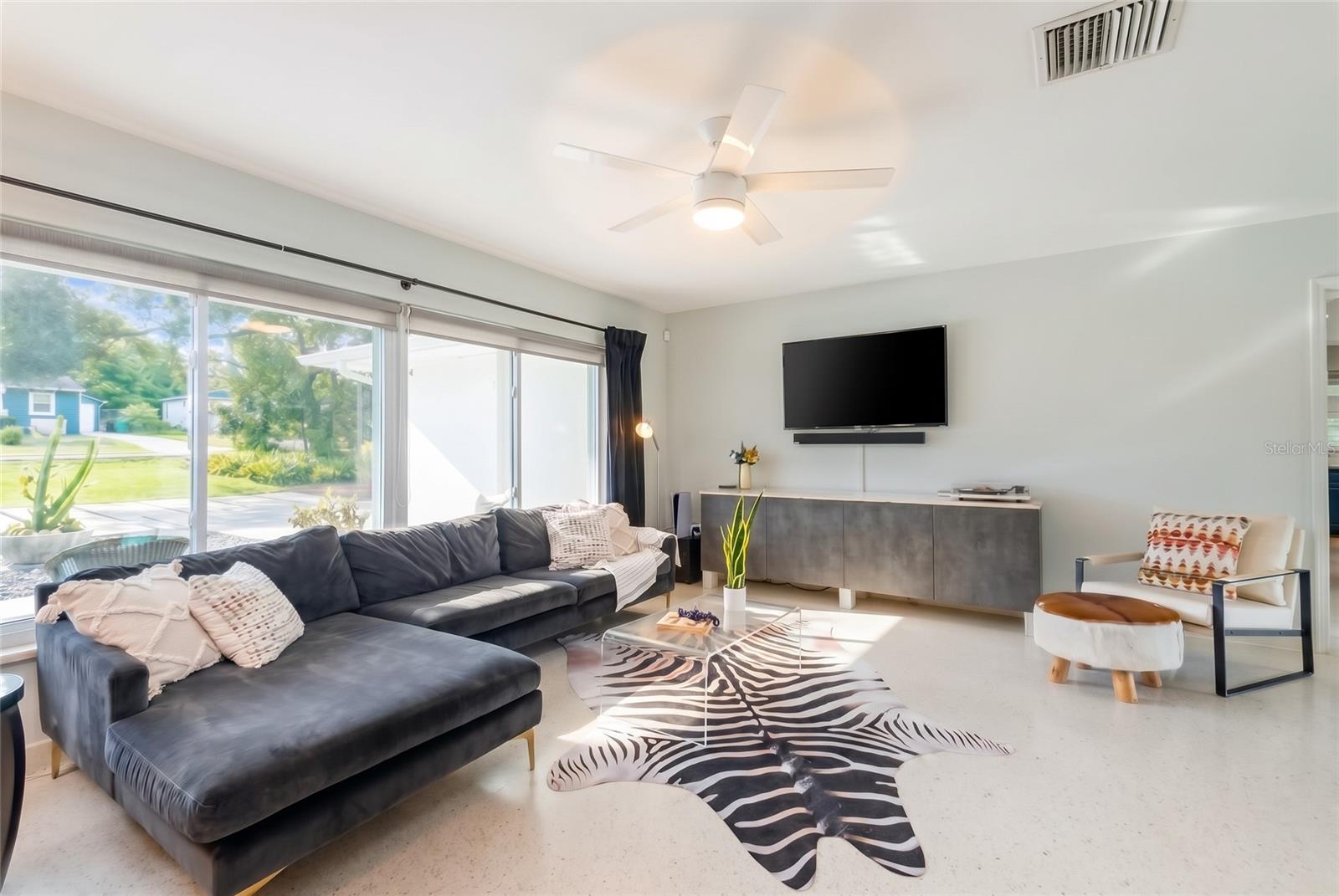 7308 N OLA AVE — photo 8