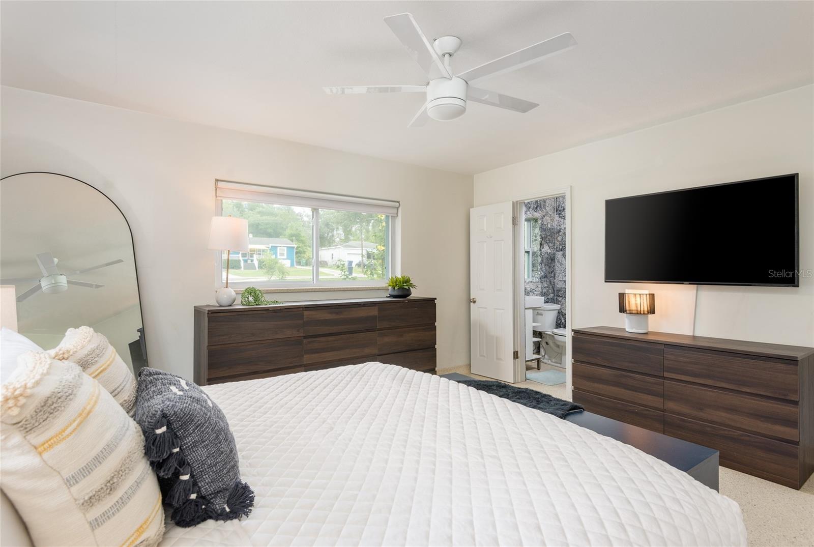 7308 N OLA AVE — photo 32