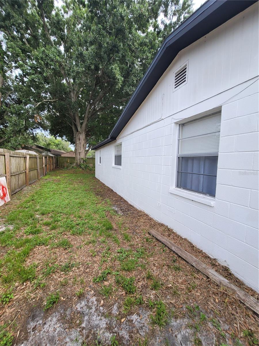 10061 61ST WAY N — photo 51