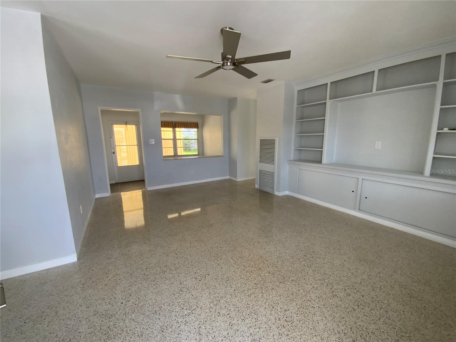 1404 COREY WAY S — photo 5