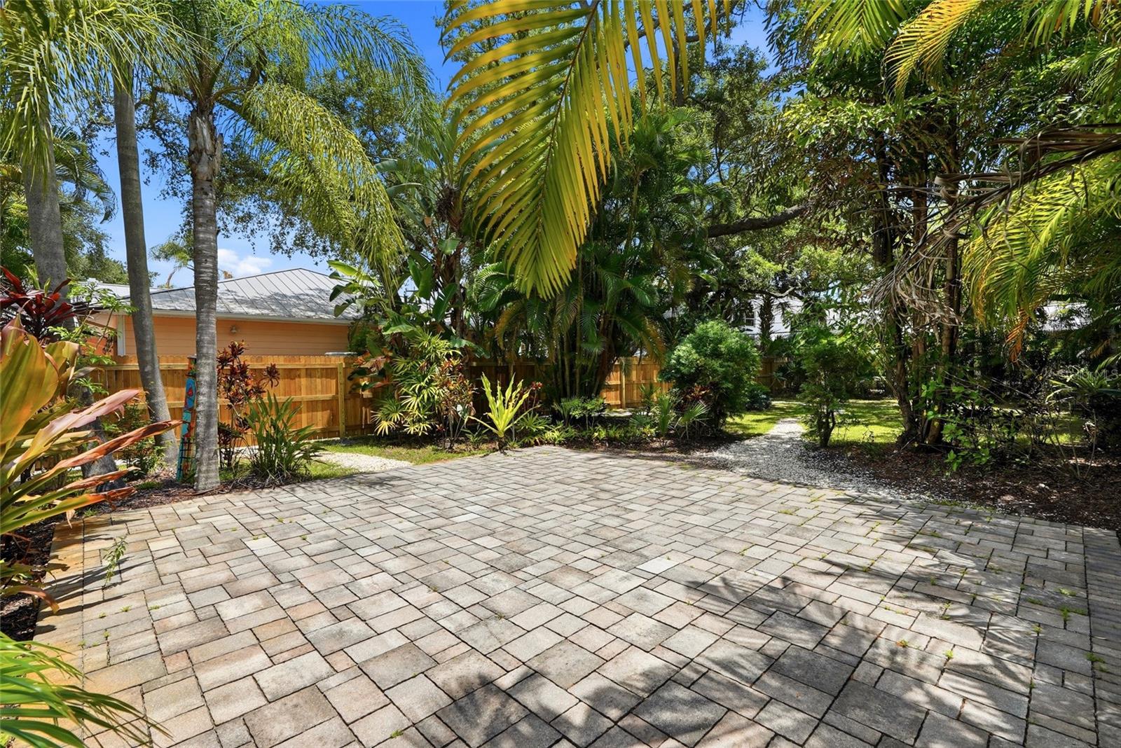 Lot 14 E MARSHALL ST — photo 12