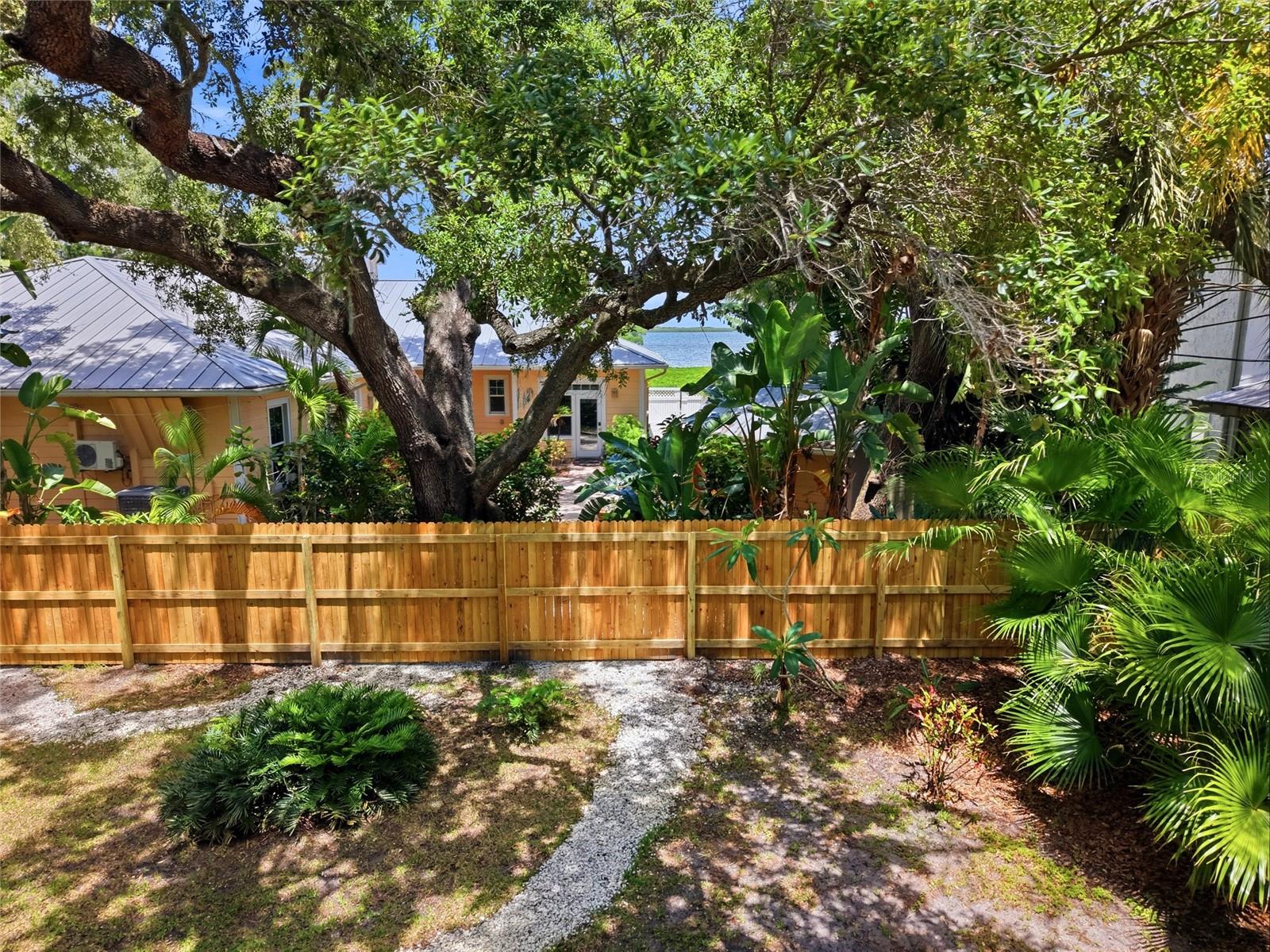 Lot 14 E MARSHALL ST — photo 19