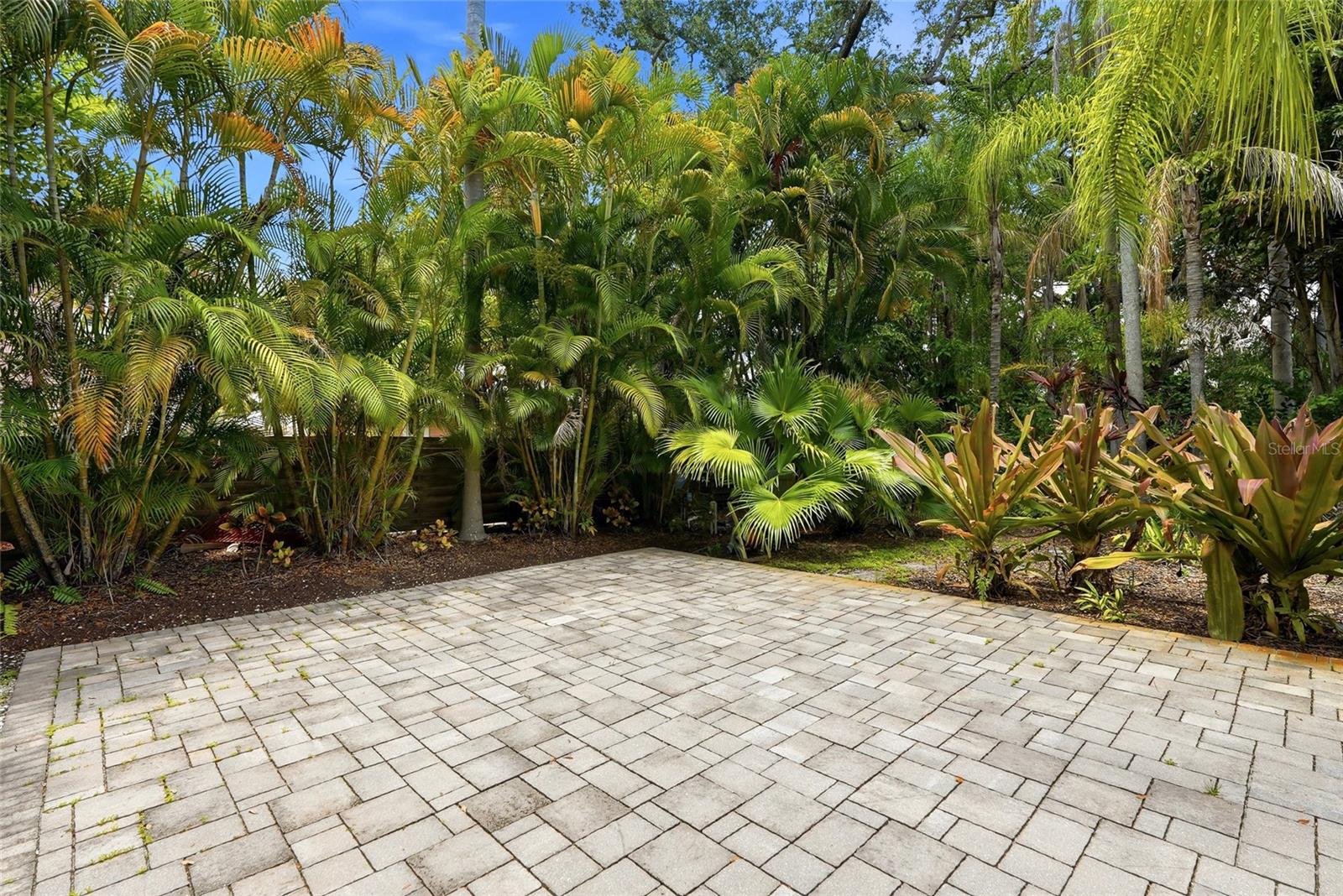 Lot 14 E MARSHALL ST — photo 11