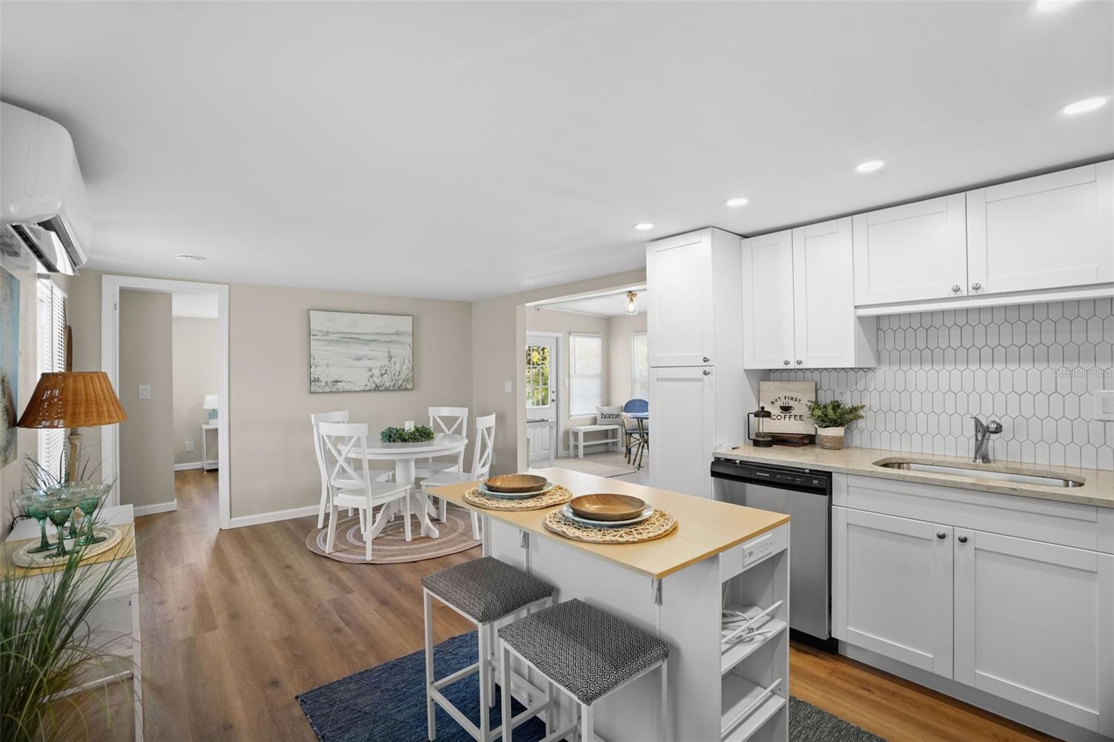 7244 MOUNT FAIRFIELD RD NE #530 — photo 3