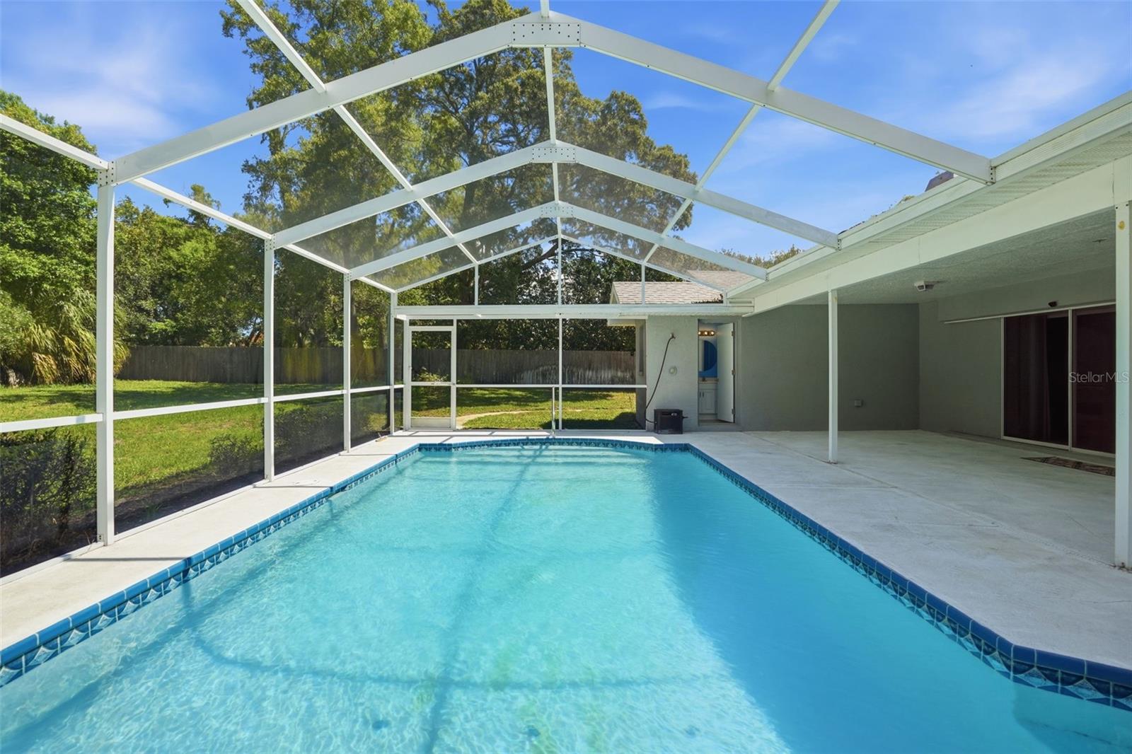 18451 WINDING OAKS BLVD — photo 36