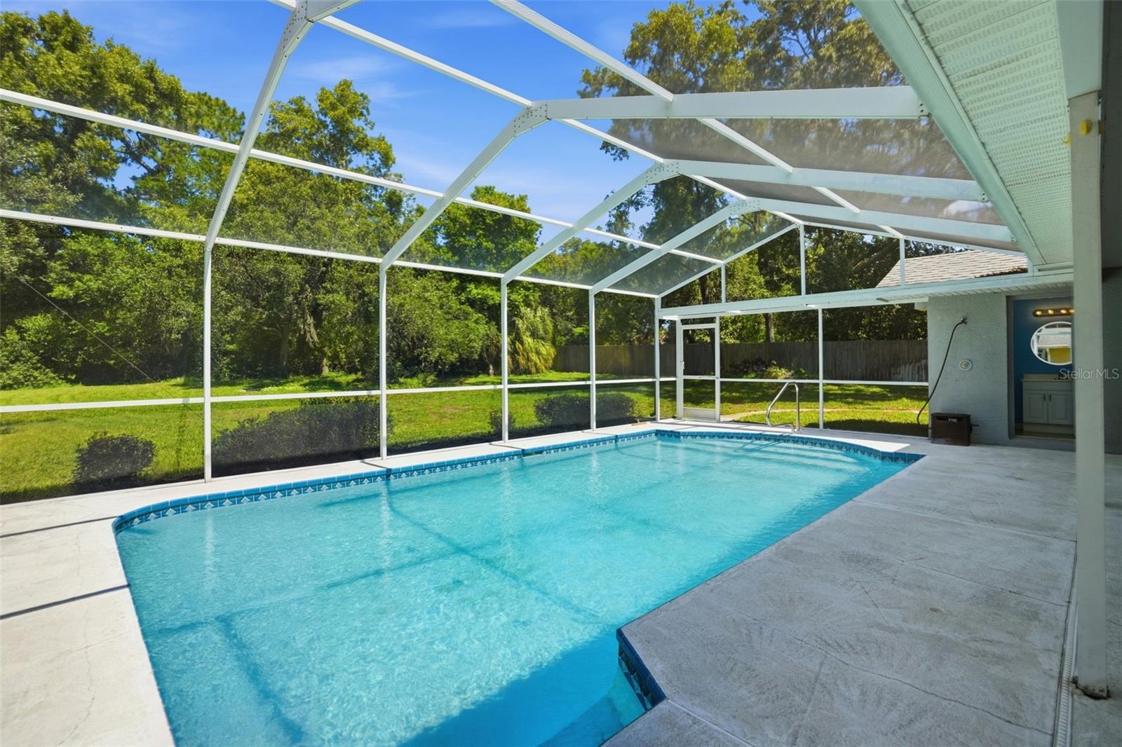 18451 WINDING OAKS BLVD — photo 38