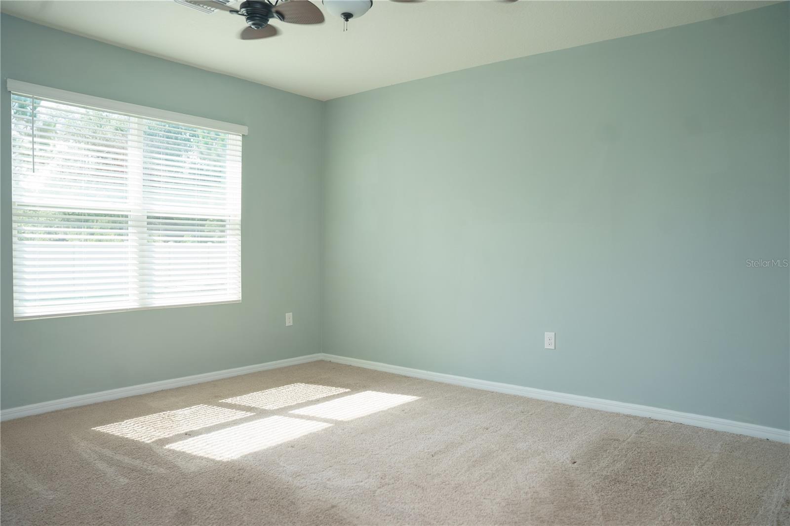2614 GREENLEAF TER — photo 11