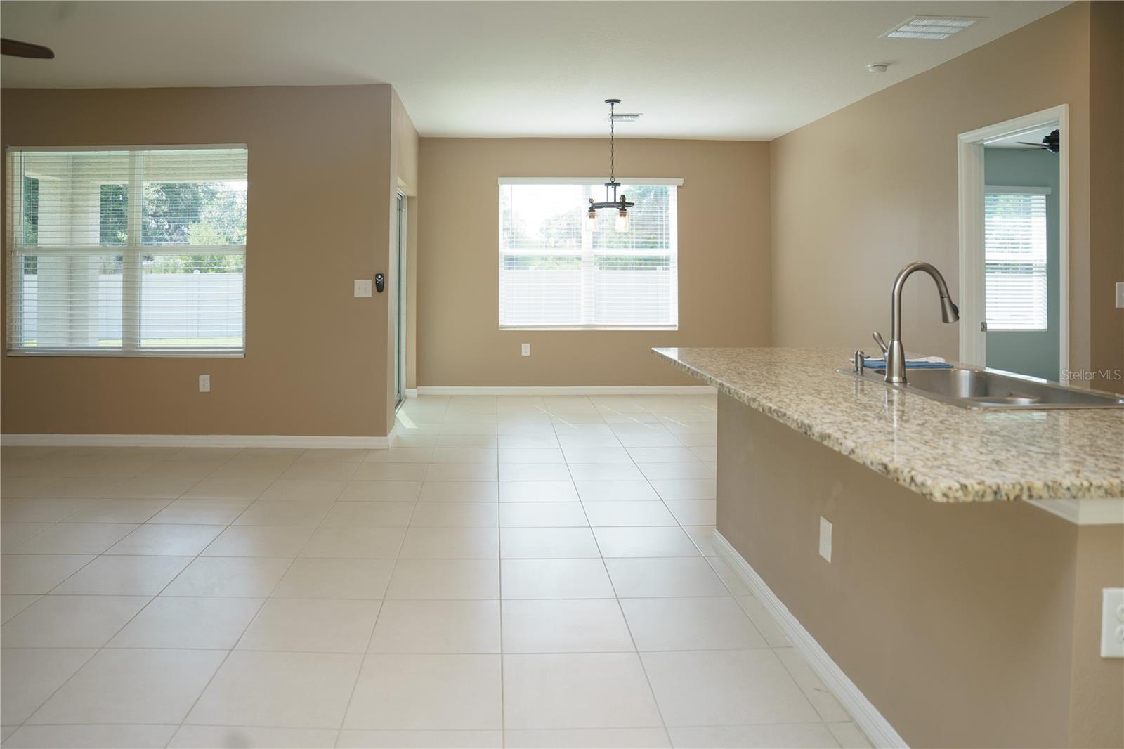 2614 GREENLEAF TER — photo 18