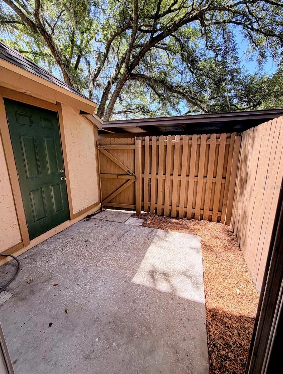 3205 DEER CT — photo 10