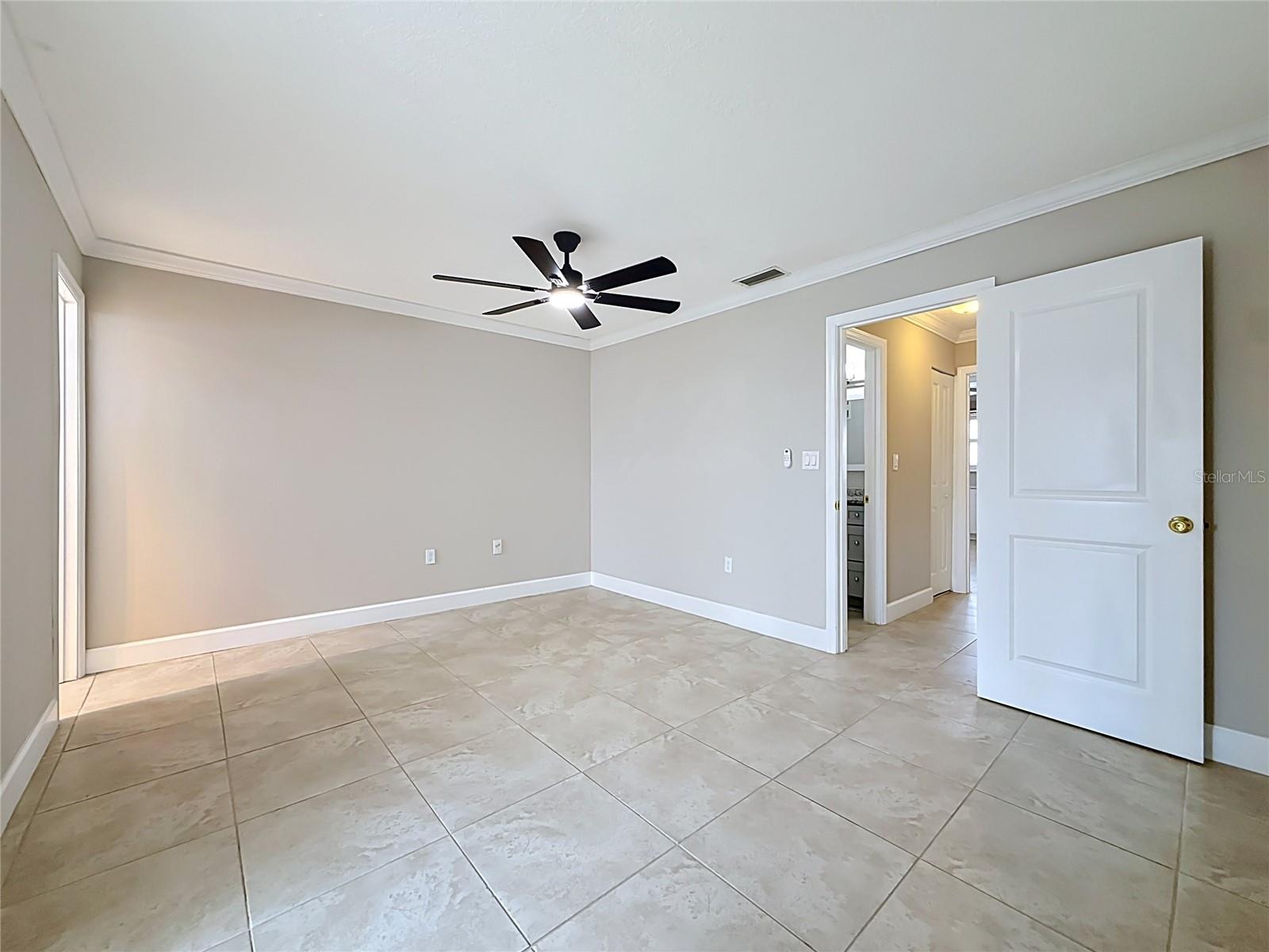 6025 SHORE BLVD S #106 — photo 36