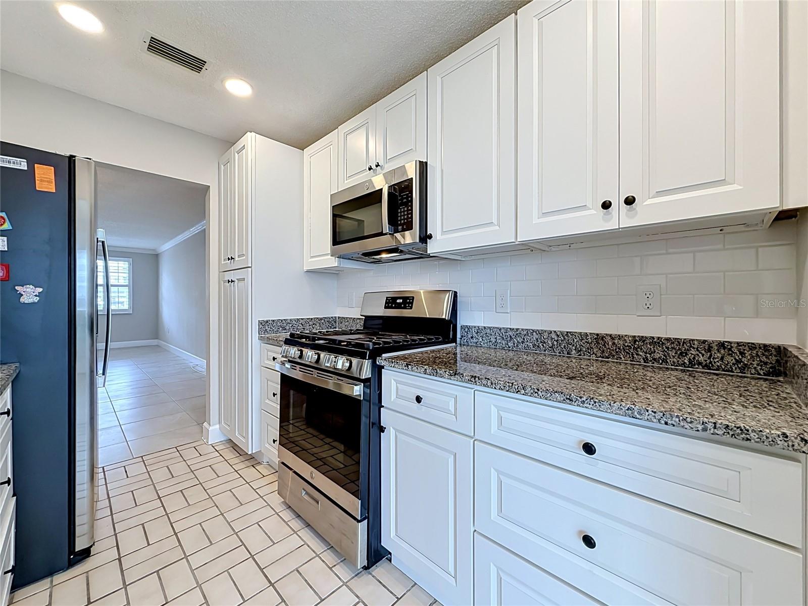 6025 SHORE BLVD S #106 — photo 18