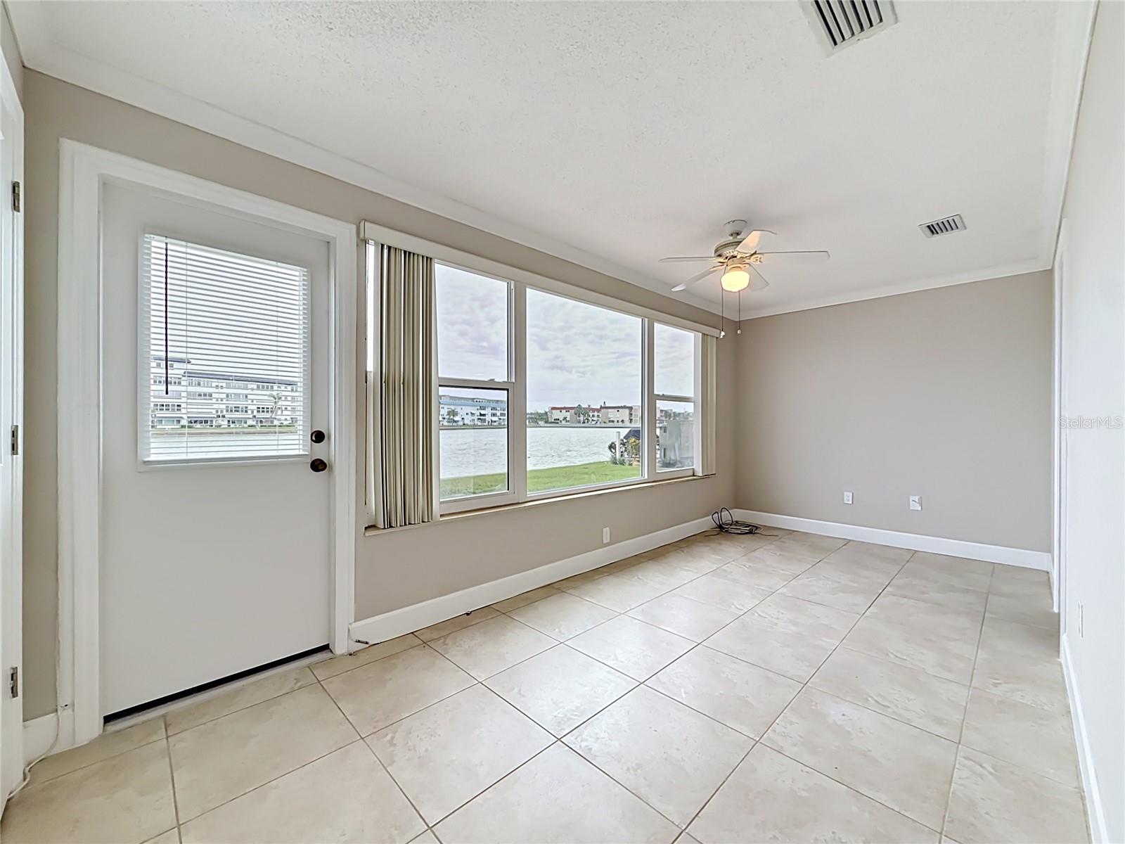 6025 SHORE BLVD S #106 — photo 27