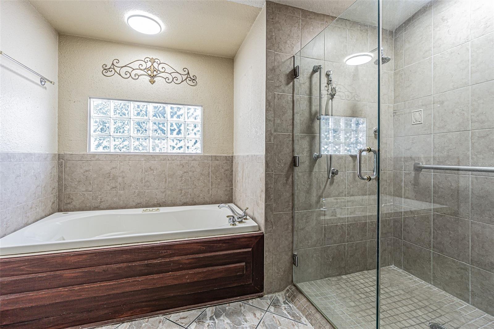 7715 CYPRESS TRACE CT — photo 28