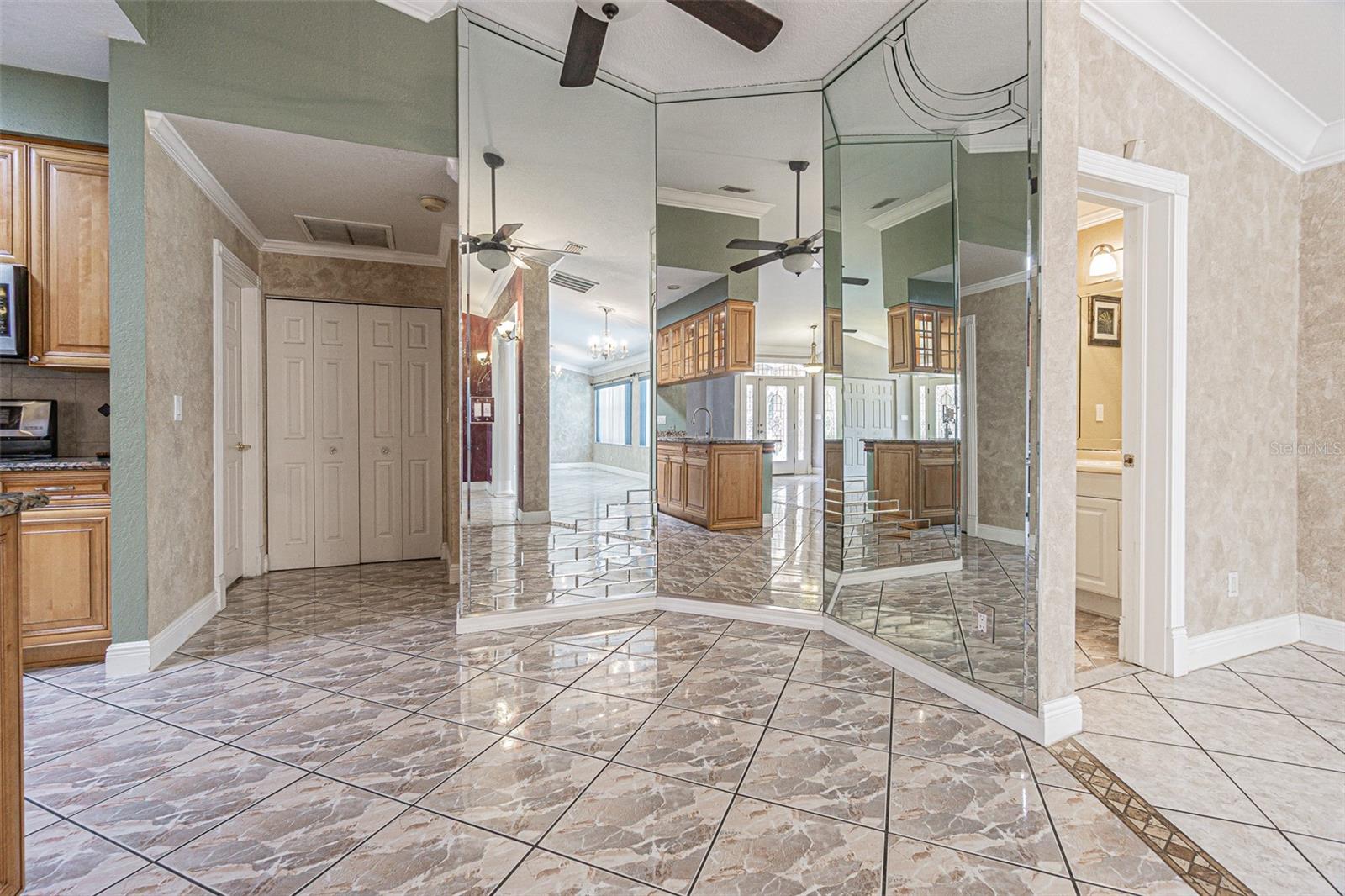 7715 CYPRESS TRACE CT — photo 10