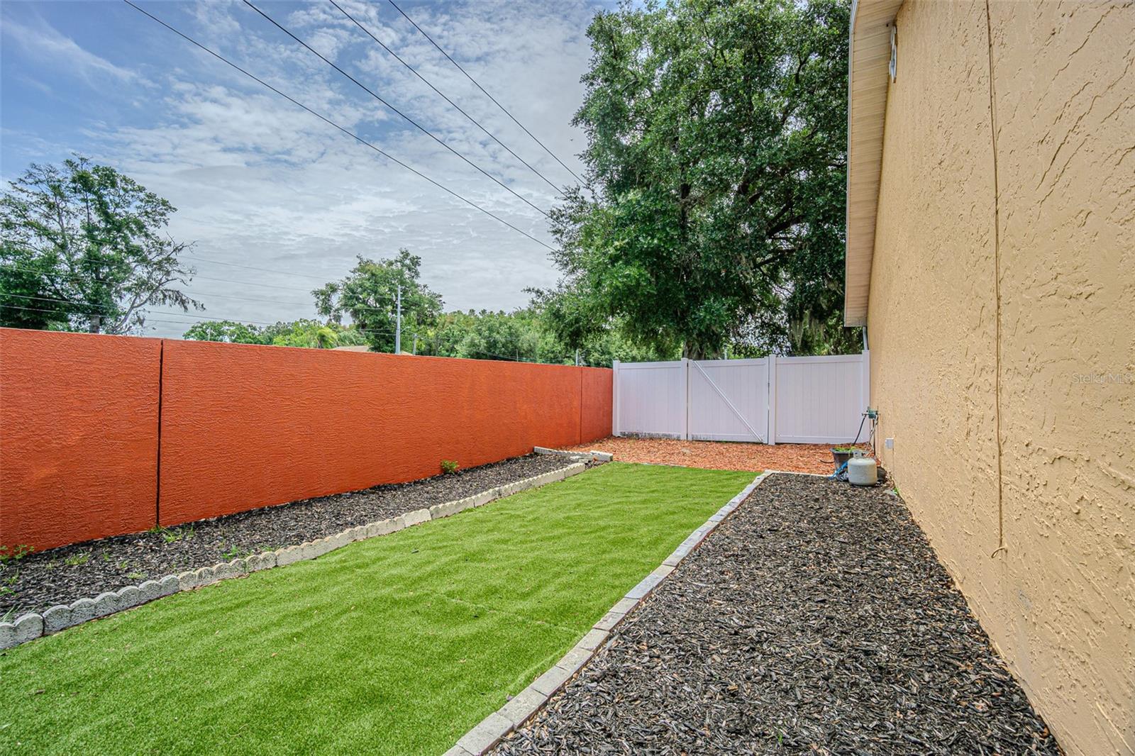 7715 CYPRESS TRACE CT — photo 24