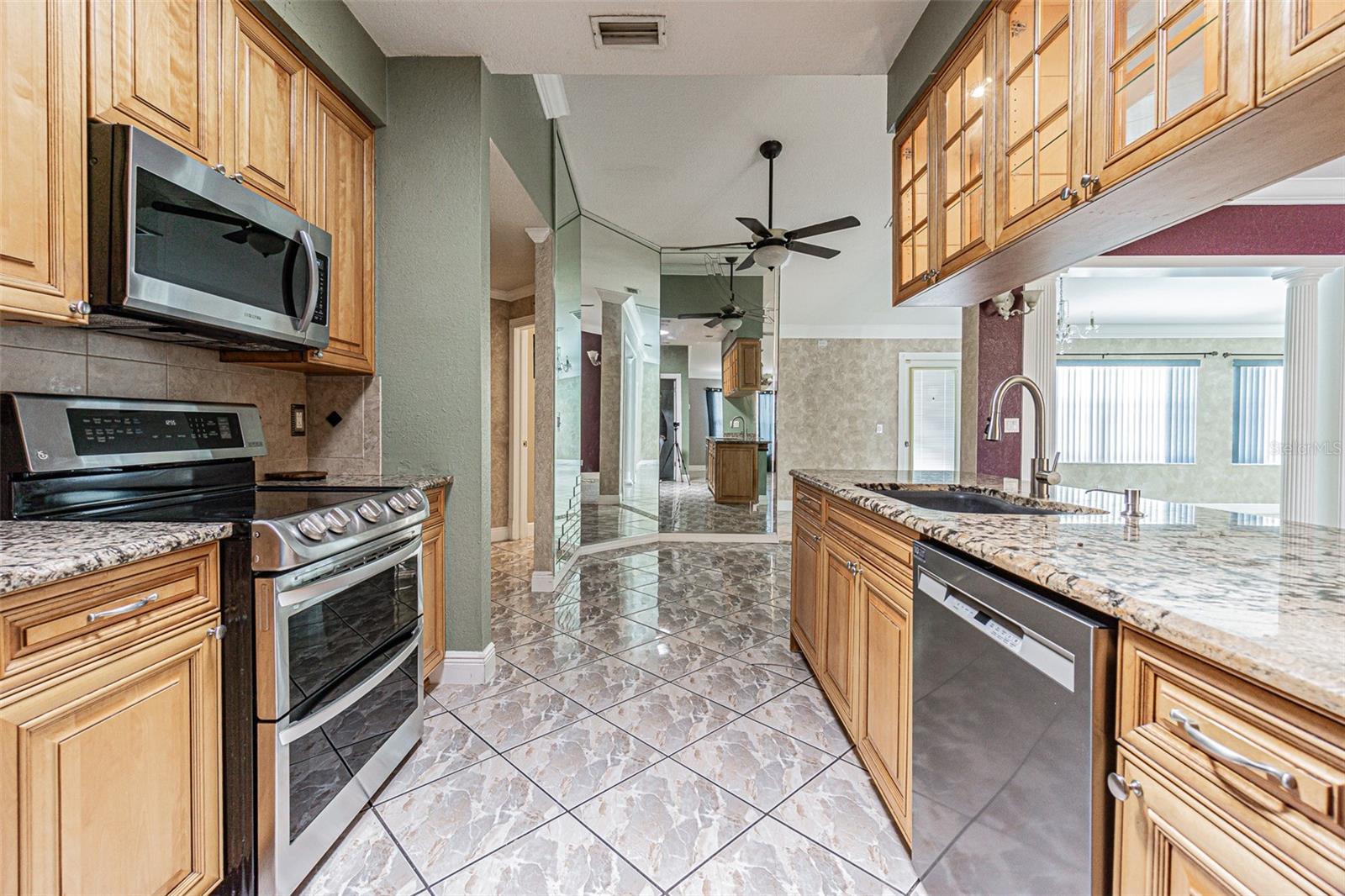 7715 CYPRESS TRACE CT — photo 8