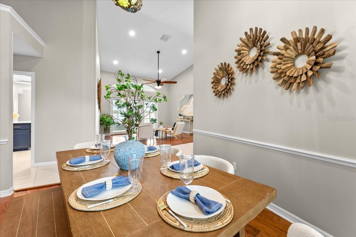 1589 MARY LN — photo 11