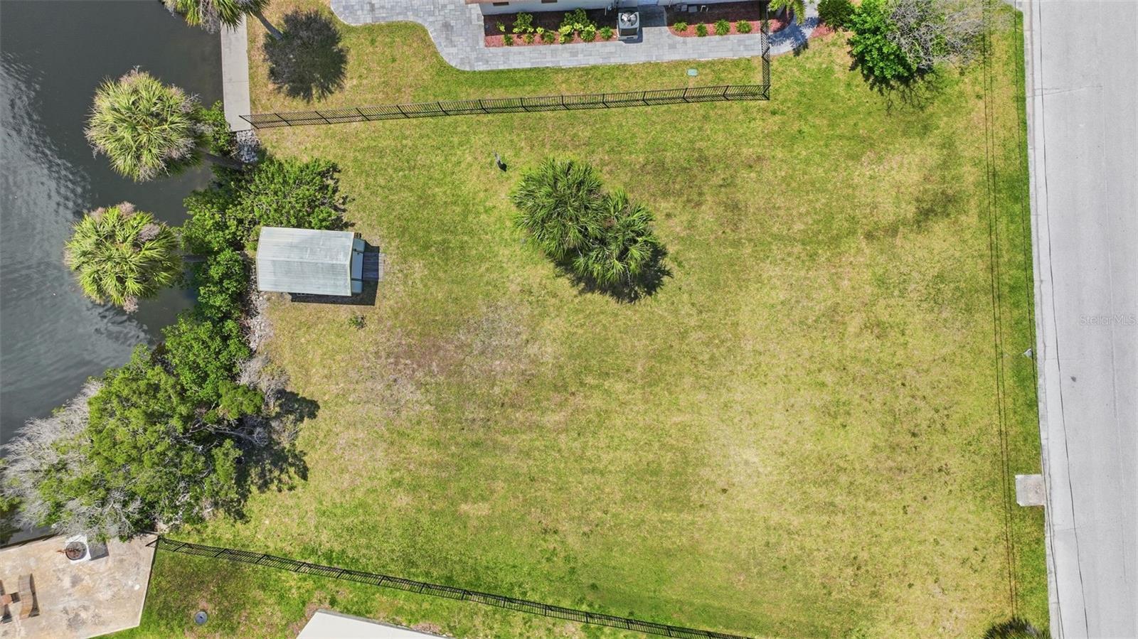 8126 BRIGHTON DR — photo 11