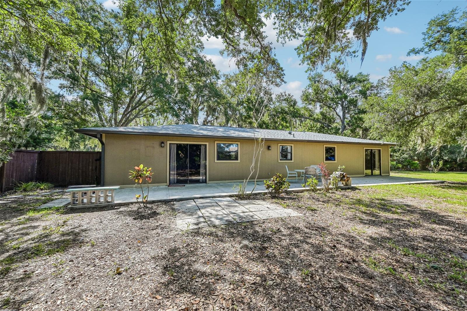 3304 SWAAN LN — photo 28