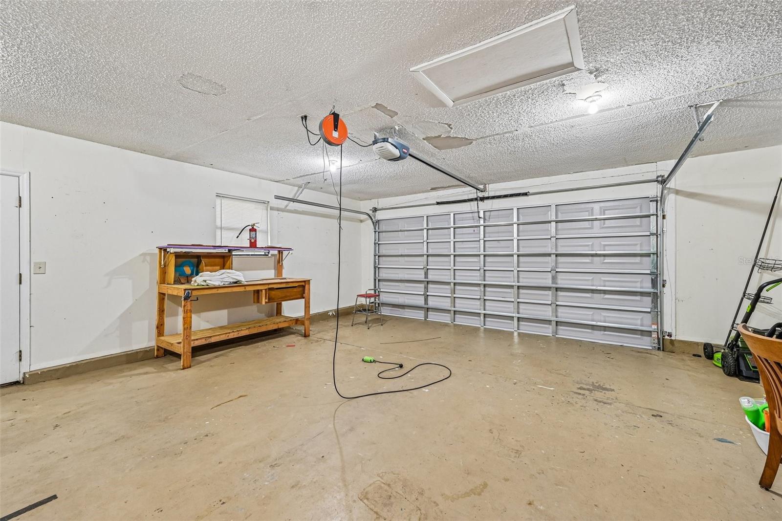 3304 SWAAN LN — photo 27
