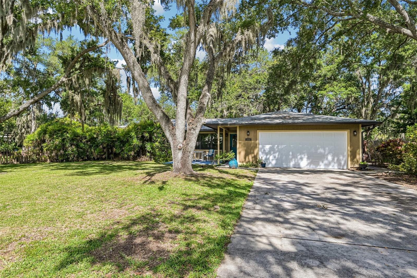 3304 SWAAN LN — photo 2