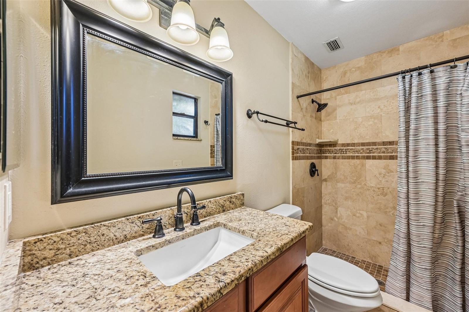 3304 SWAAN LN — photo 25