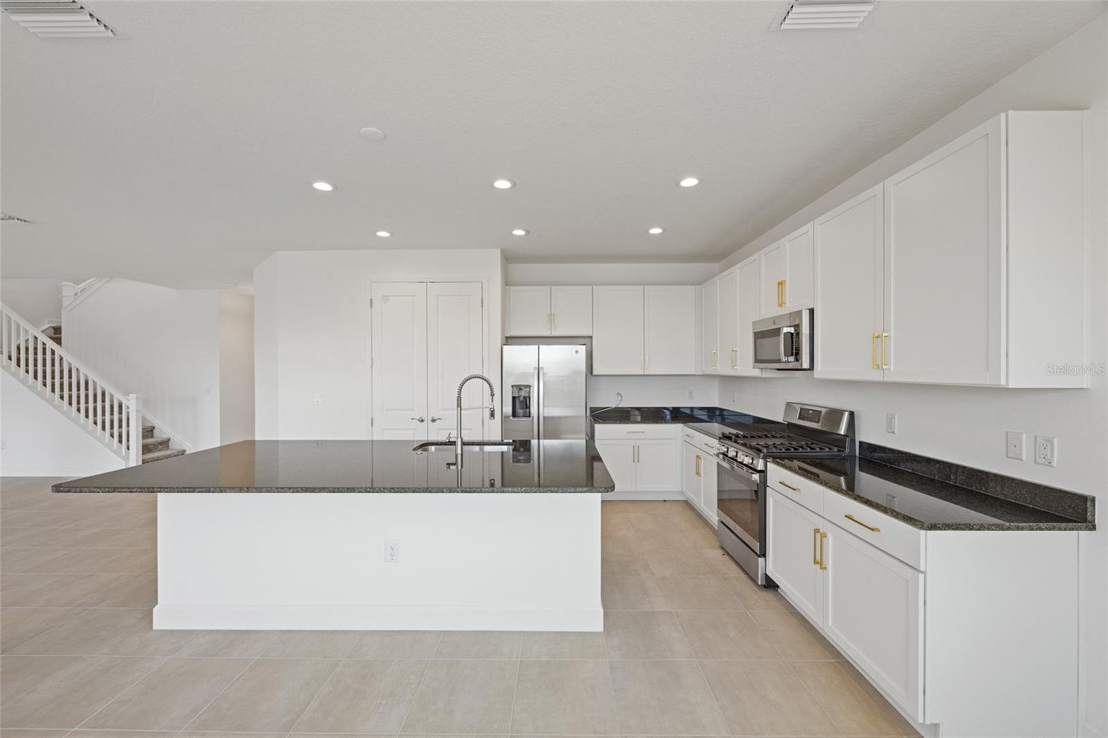 32684 TAMARIND GROVE LN — photo 17