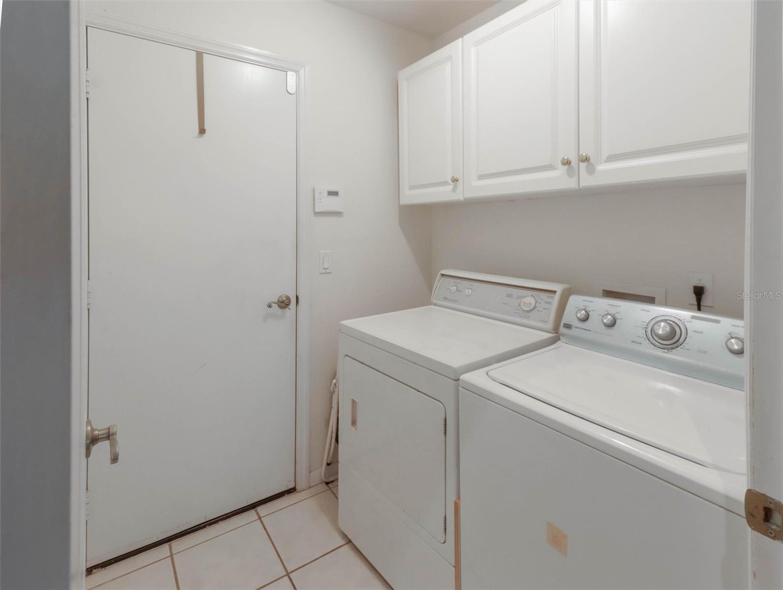 10110 WHISPER POINTE DR — photo 34