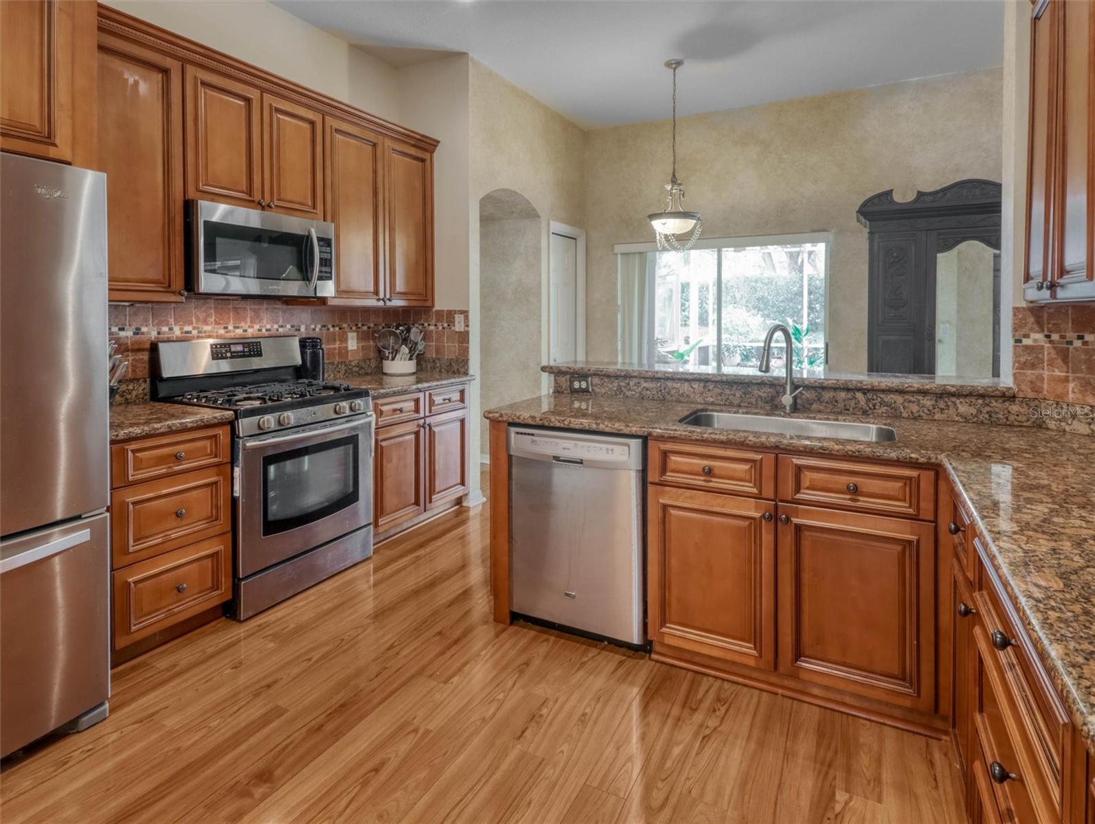 10110 WHISPER POINTE DR — photo 20