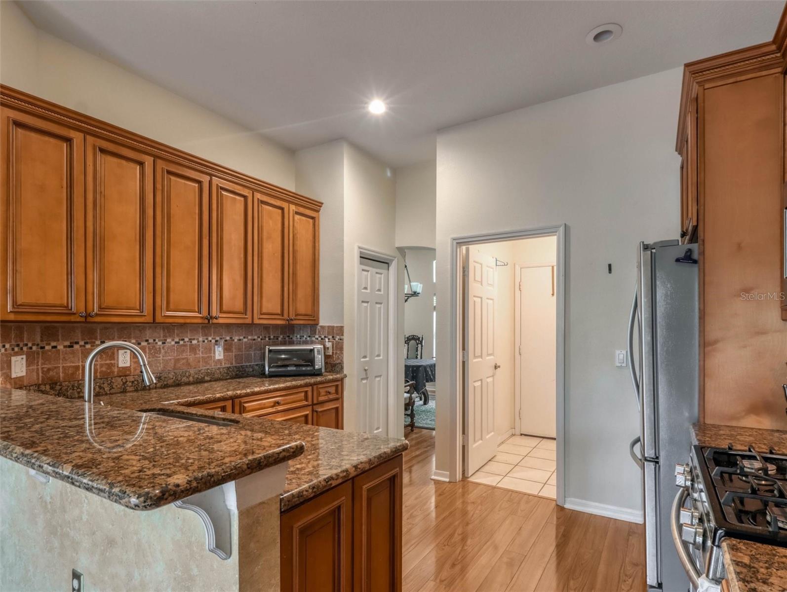 10110 WHISPER POINTE DR — photo 18