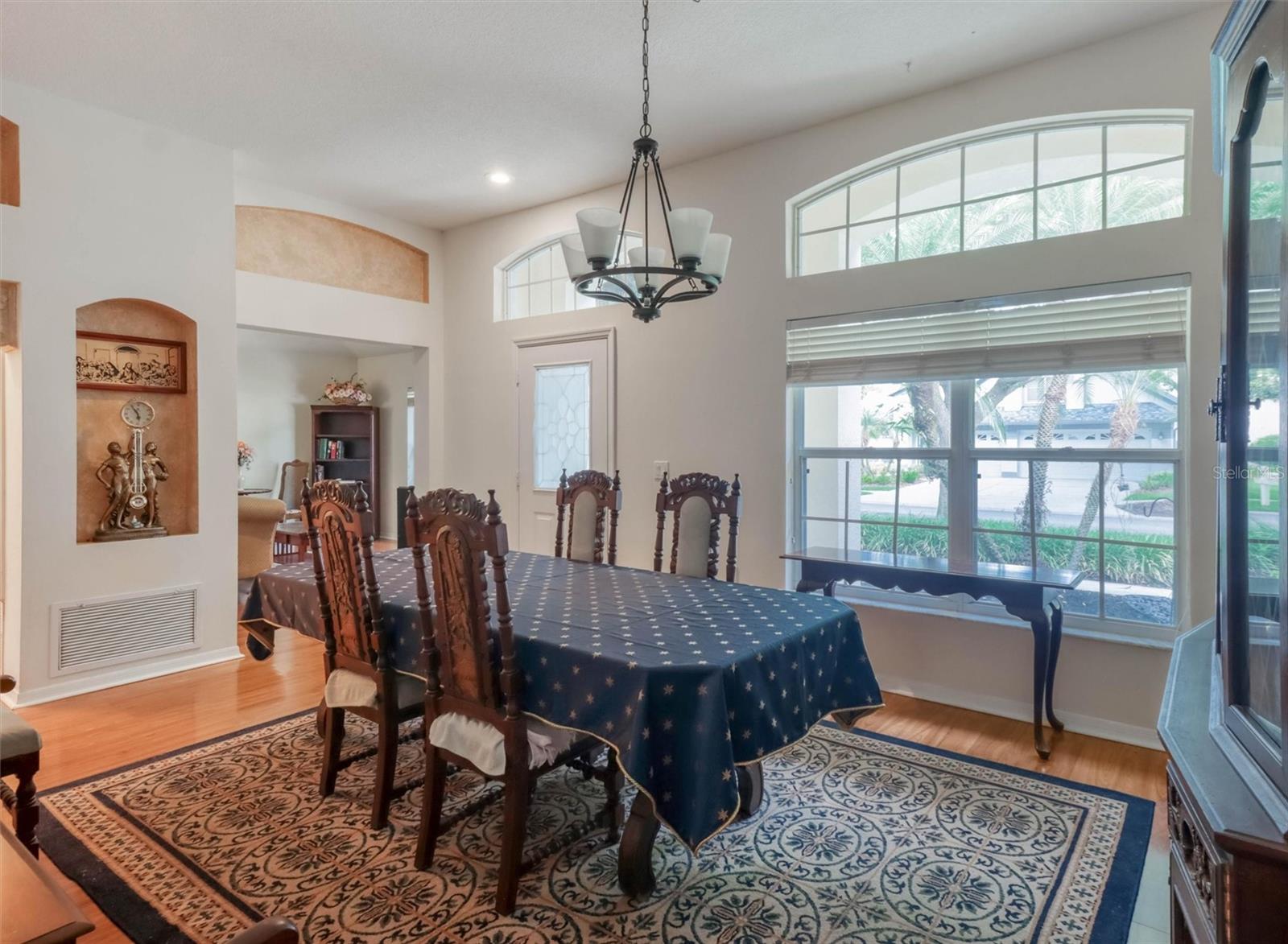 10110 WHISPER POINTE DR — photo 6