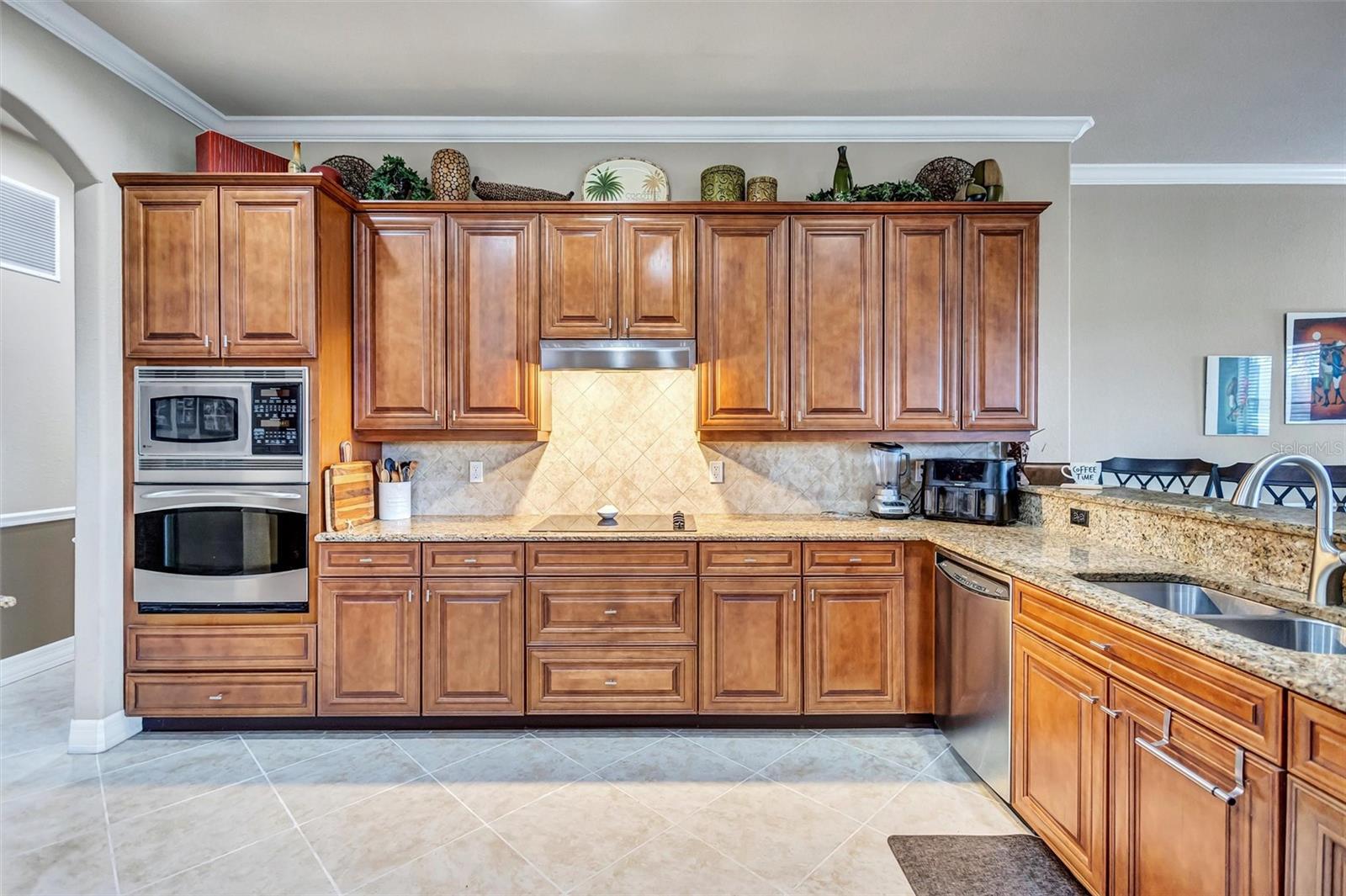 7511 HERITAGE GRAND PL — photo 31