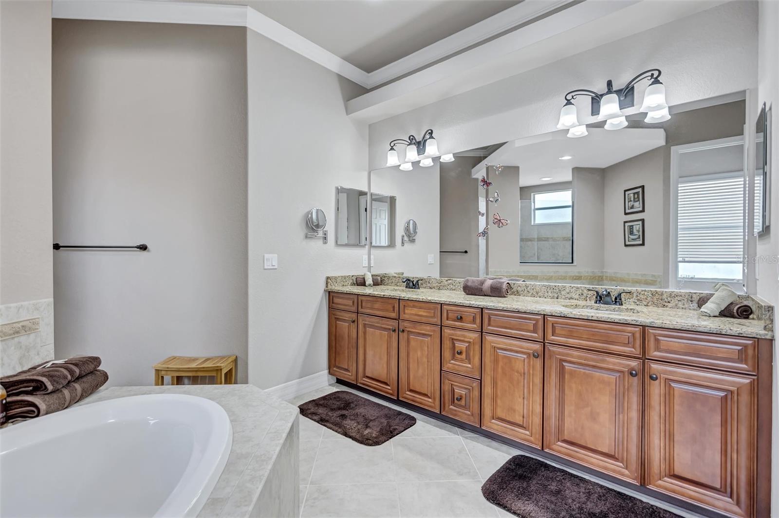 7511 HERITAGE GRAND PL — photo 23