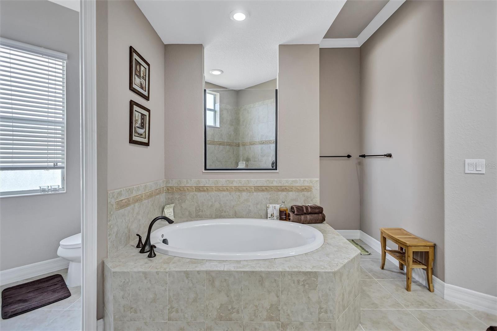 7511 HERITAGE GRAND PL — photo 24