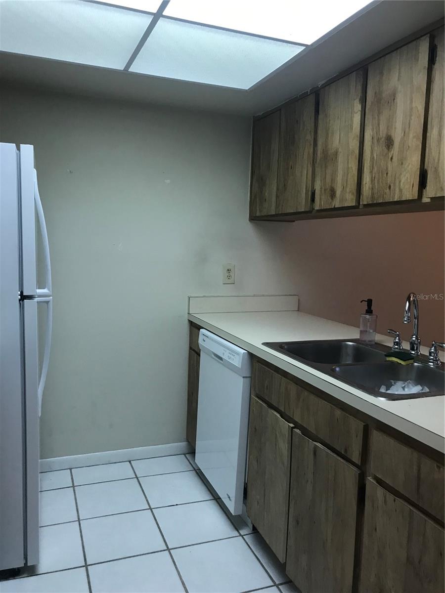 4809 S MOUND AVE #105 — photo 16
