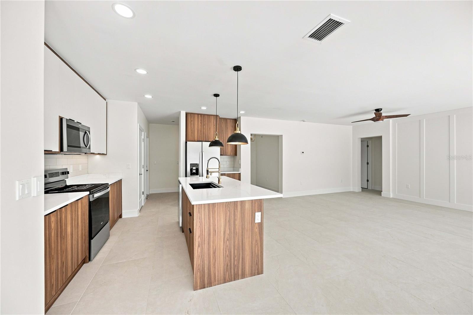 5820 OXALIS RD — photo 8