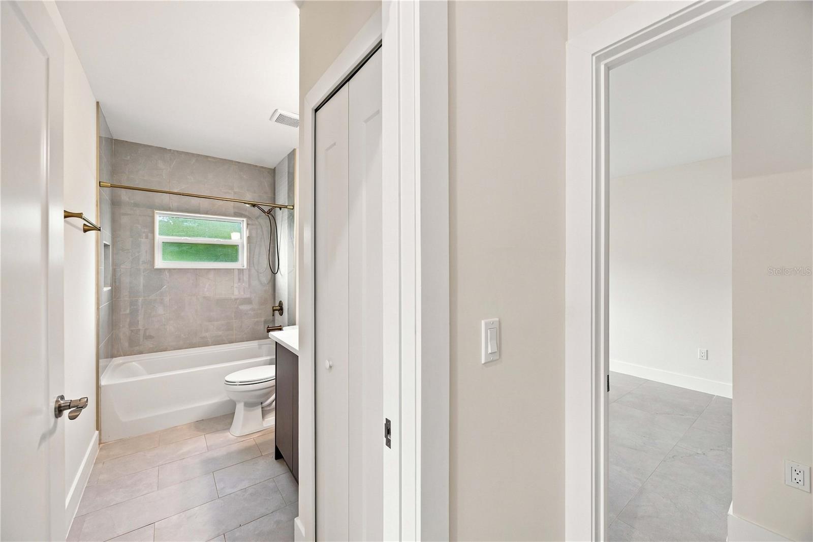 5820 OXALIS RD — photo 24
