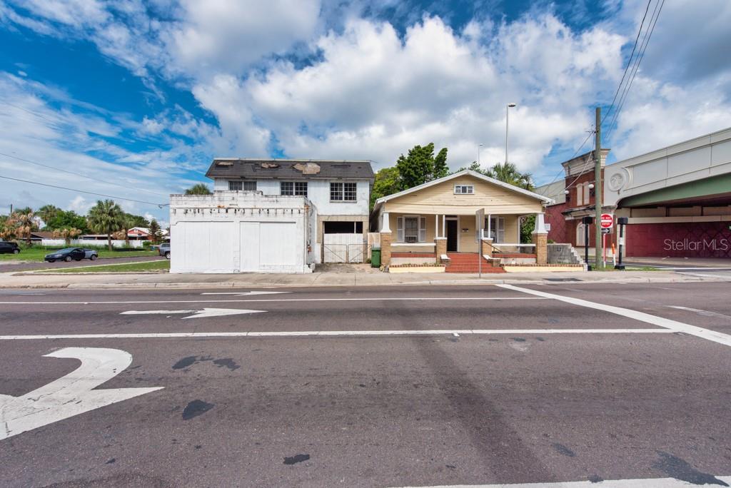 1406 N HOWARD AVE — photo 3