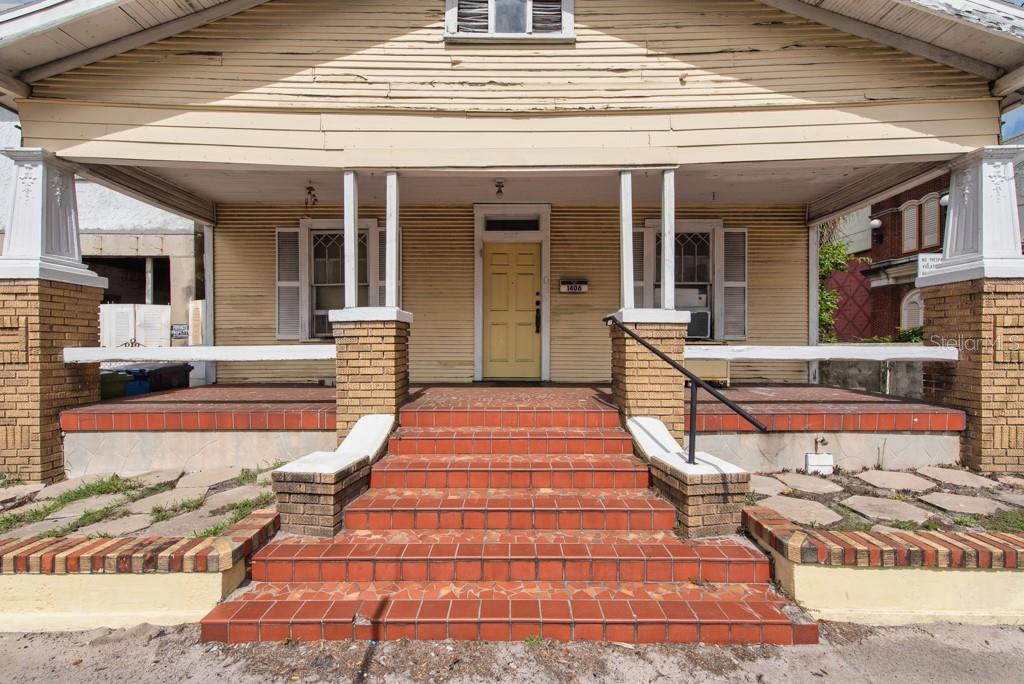 1406 N HOWARD AVE — photo 10