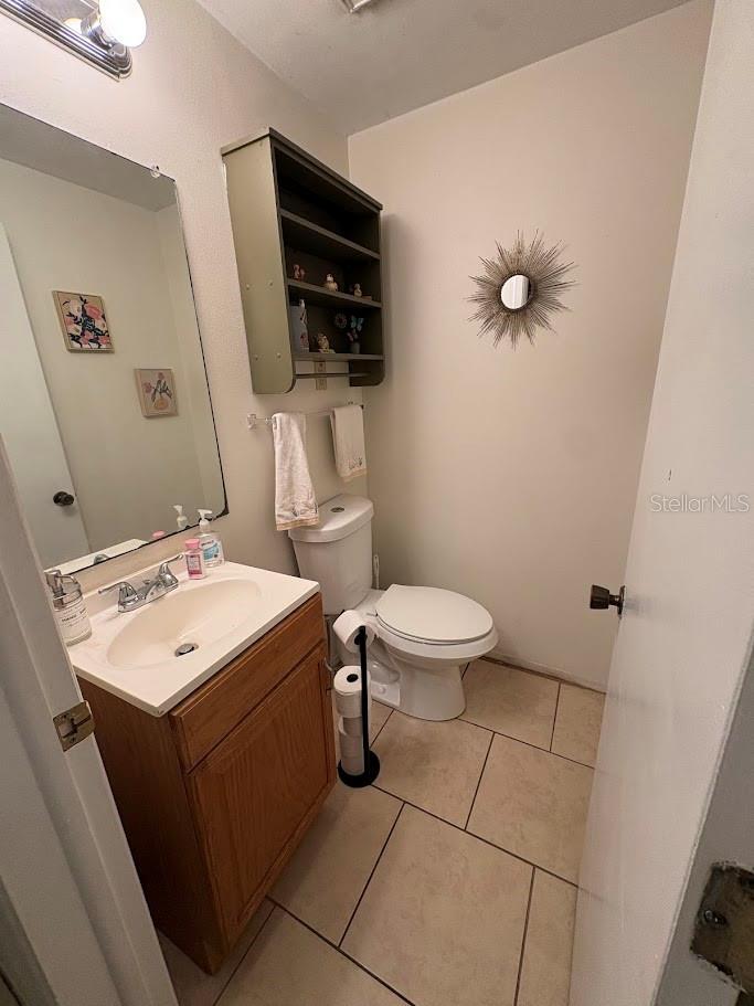 8220 FOX HOLLOW DR — photo 8