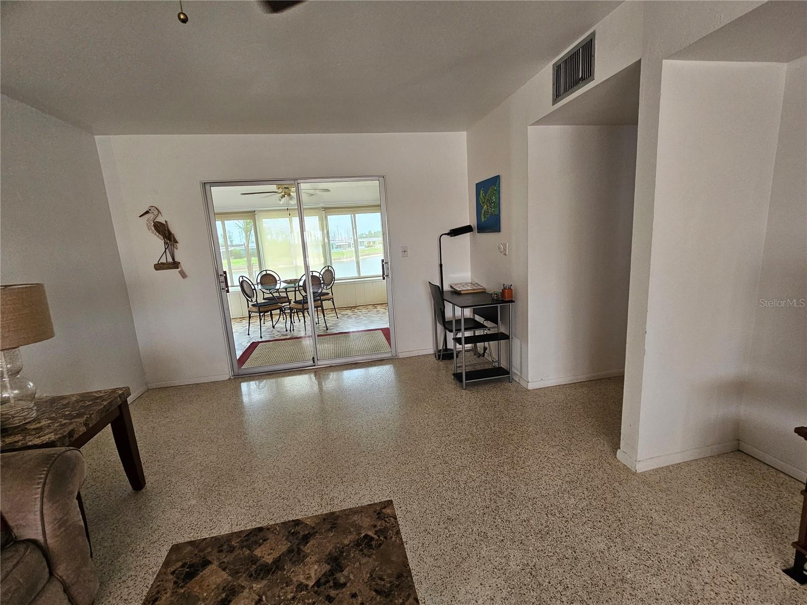 1703 AMHURST CIR — photo 14